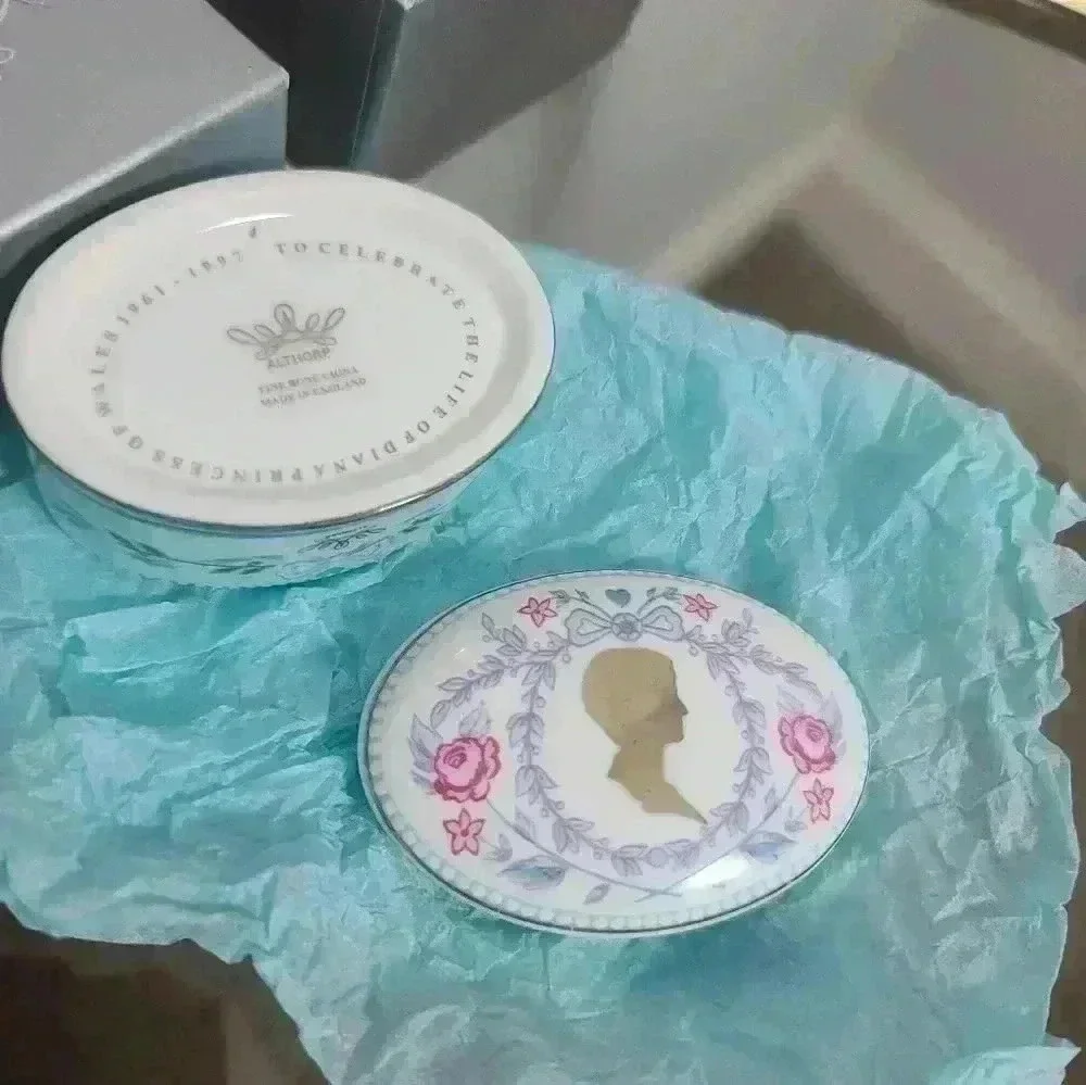 Althorp Fine Bone China Princess Diana Commemorative Trinket Box / Pill Box RARE